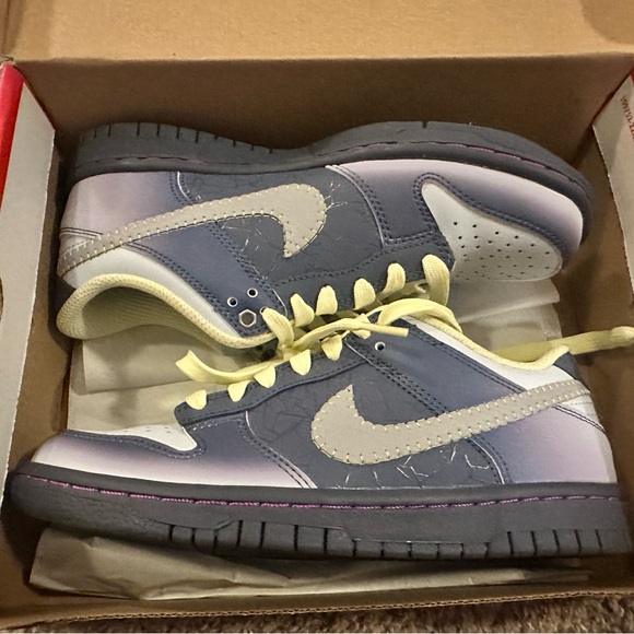 Kids' Stylish Sneakers in Blue and Cream - Picture 1 of 6
